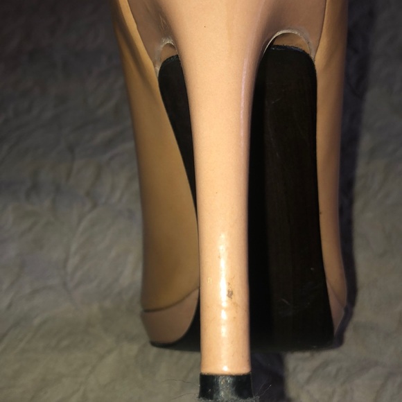 Stuart Weizman Adobe Aneline Pumps - Picture 5 of 10